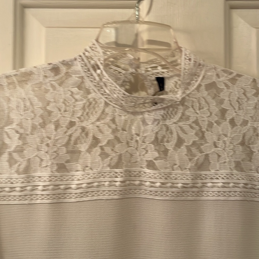 White Blouse w/ Lace bodice by Luna Rae -Size M